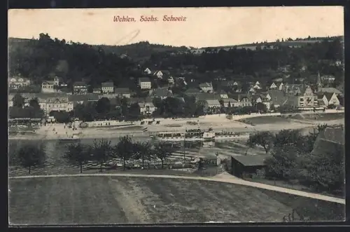 AK Wehlen, Sächs. Schweiz, Ortsansicht mit Elbe und Dampfer