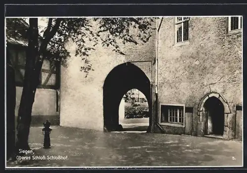 AK Siegen, Oberes Schloss, Schlosshof
