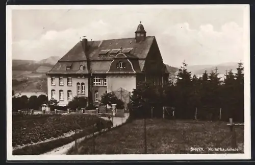 AK Siegen, Kulturbauschule mit Zufahrt und Bergpanorama