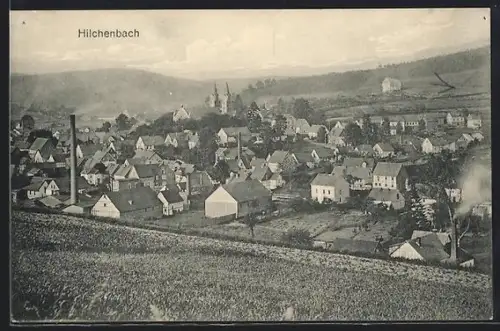 AK Hilchenbach, Totalansicht mit Kirche von einem Hang aus