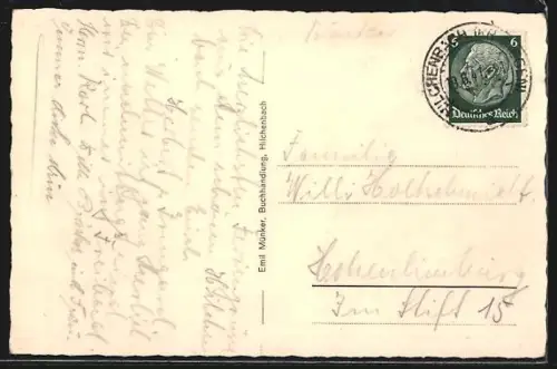 AK Hilchenbach, Marktplatz, Panorama mit Geschäft / Tankstelle und Automobilen