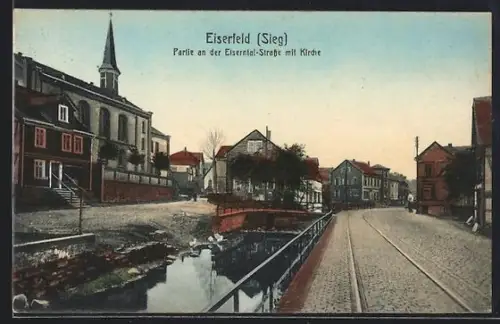 AK Eiserfeld /Sieg, Partie an der Eiserntal-Strasse mit Kirche