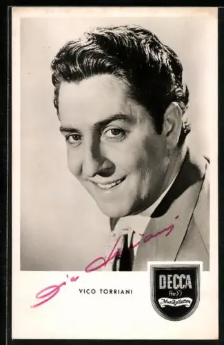 AK Schauspieler Vico Torriani, den Blick über die Schulter gerichtet