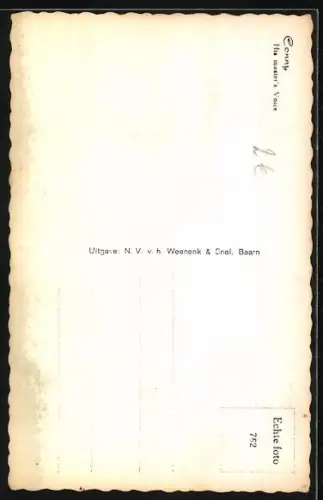 AK Musikerin Conny Froboess im Kostüm bei einem Auftritt