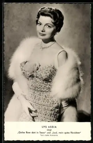 AK Musikerin Lys Assia im schönen Kleid