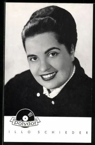 AK Illo Schieder lächelt