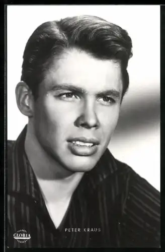 AK Peter Kraus im gestreiften Hemd