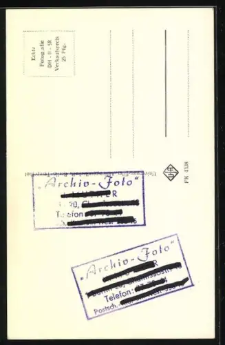 AK Musiker Peter Kraus, Halbportrait mit Gitarre