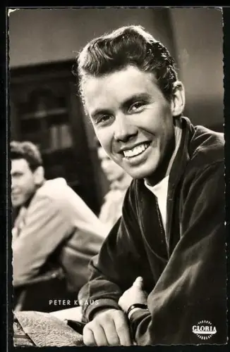 AK Schauspieler Peter Kraus mit einem sympathischen Lächeln