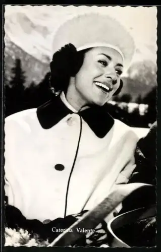 AK Musikerin Caterina Valente, italienische Sängerin, Tänzerin & Gitarristin