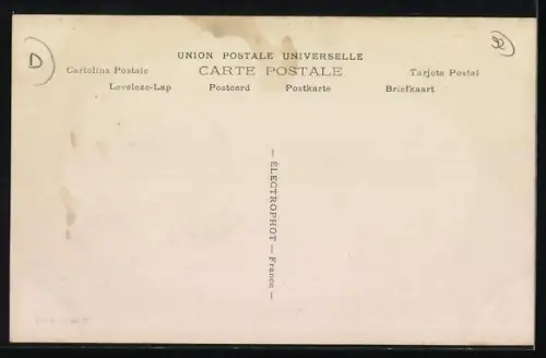 AK Rueil, La crue de la Seine 1910, Avenue Victor-Hugo inondée