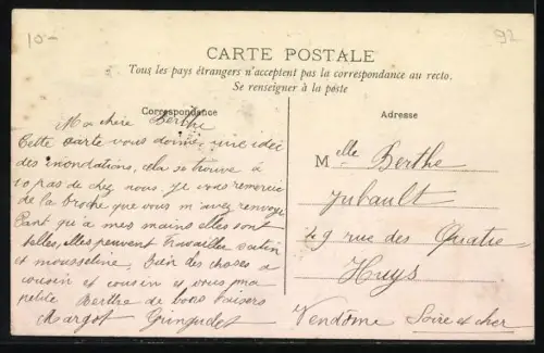 AK Clichy, Rue de l`Union inondée avec barques, Janvier 1910