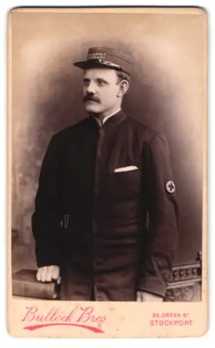 Fotografie Bullock Bros., Stockport, Sanitäter des Stockport Infirmary Krankenhaus in Uniform