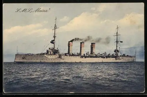 AK Kleiner Kreuzer Mainz in Breitseitenansicht, Kriegsschiff