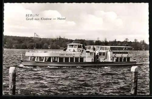 AK Berlin-Kladow, Passagier-Binnenschiff Ernst Reuter auf der Havel