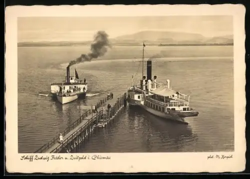 AK Chiemsee, Raddampfer Ludwig Fessler und Luitpold am Schiffsanleger