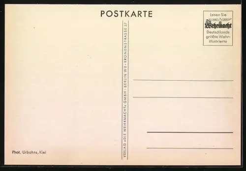 AK Leichter Kreuzer Karlsruhe der Kriegsmarine in voller Fahrt