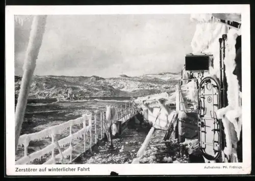 AK Zerstörer der Kriegsmarine auf winterlicher Fahrt