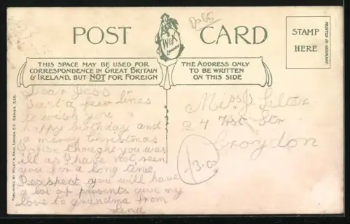 AK Terrierwelpen zerpflücken die Tasche des Briefträgers