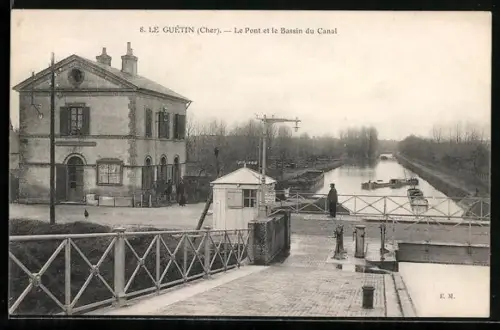 AK Le Guétin /Cher, Le Pont et le Bassin du Canal