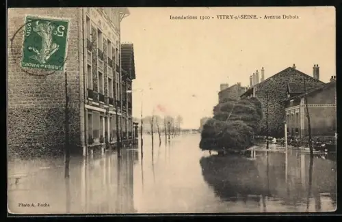 AK Vitry-sur-Seine, Inondations 1910, Avenue Dubois