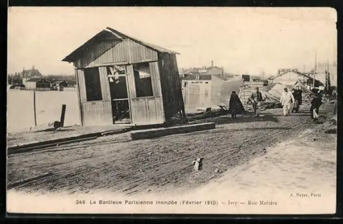AK Ivry, Rue Molière, La Banlieue Parisienne inondée en Février 1910