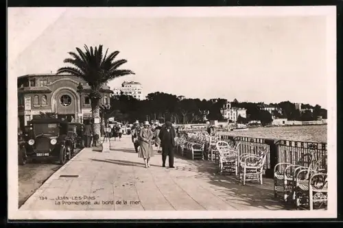 AK Juan-les-Pins, La Promenade au bord de la mer