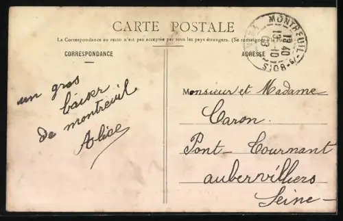 AK Montreuil-sous-Bois, La Rue de l`Église animée