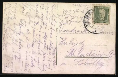 AK Theresienstadt / Terezin, Teilansicht mit Kirche, Platz, Strassenpartie