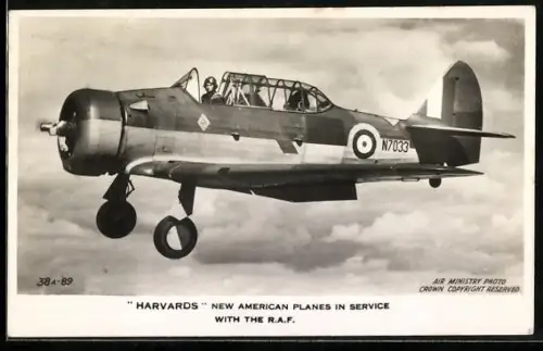 AK Flugzeug Harvards New American Planes in Service