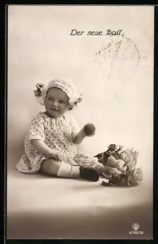Foto-AK RPH SBW Nr. 5715 /16: Der neue Ball, Säugling