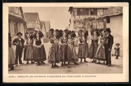 AK Groupe des Paysans Alsaciens en Costumes Alsaciens