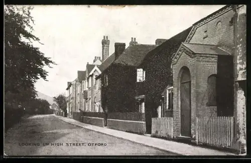 AK Otford, Looking up High Street