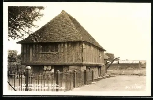 AK Fordwich, Oldest and smallest townhall in England