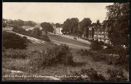 AK Tunbridge Wells, London Road from the Common