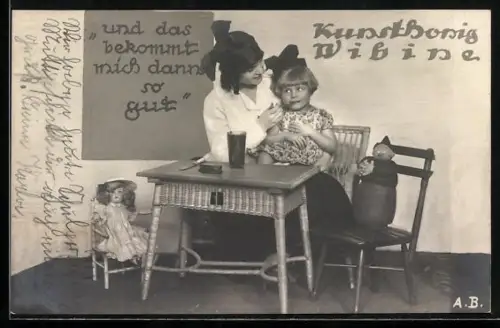 AK Mutter gibt ihrer Tochter Honig, Reklame für Kunsthonig Wibine, Imkerei