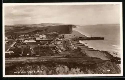 AK West Bay, View of the city from the cliffs