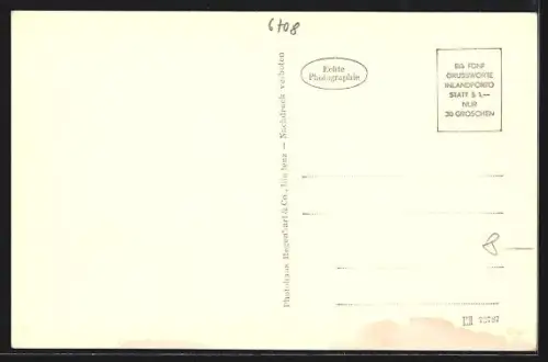 AK Palüd-Hütte mit Blick in die Berge