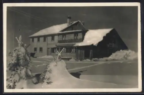 AK Kemptner Naturfreundehaus am Gschwenderhorn im Schnee