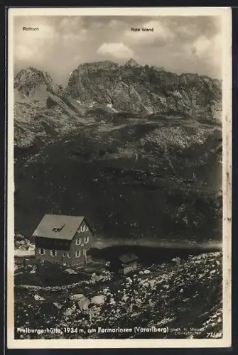 AK Freiburgerhütte am Formarinsee, Berghütte mit dem Rothorn und der Roten Wand