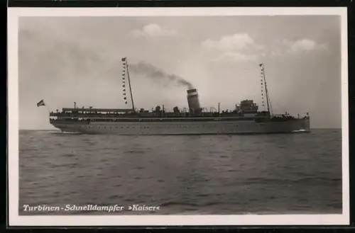 AK Turbinenschnelldampfer Kaiser vom Hapag-Seebäderdienst, Passagierschiff