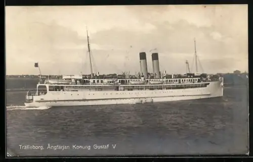 AK Trälleborg, Schwedisches Fährschiff Konung Gustav V vor der Küste
