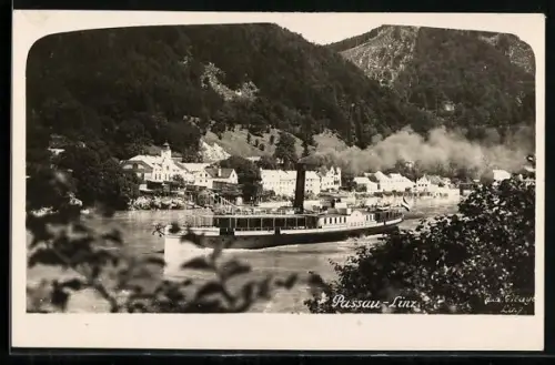 AK Dampfer Hebe auf der Donau auf Fahrt von Passau nach Linz