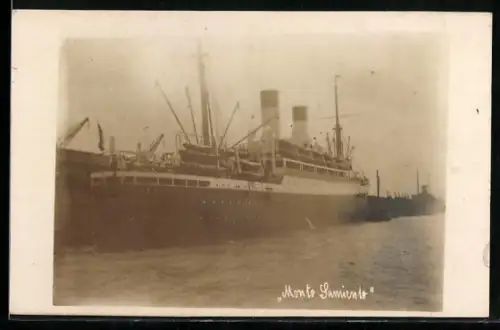 Foto-AK Passagierschiff Monte Sarmiento im Hafen