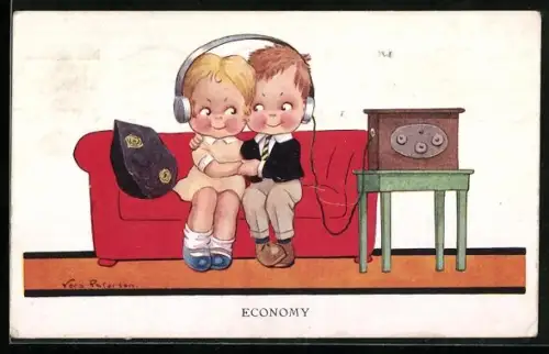 Künstler-AK Vera Paterson: Kleines Paar hört auf dem Sofa Radio