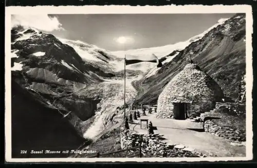 AK Sassal Masone, Steinhütte mit Palügletscher