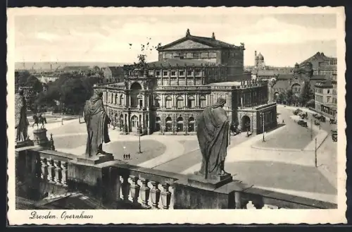 AK Dresden, Opernhaus aus der Vogelschau