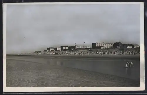 AK Wangerooge, Strandpartie mit Besuchern und nahen Häusern