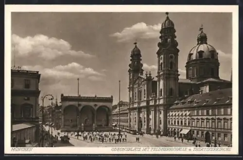 AK München, Odeonsplatz mit Feldherrnhalle u. Theatinerkirche, Strassenbahn