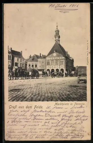 AK Peronne, Soldaten auf dem Marktplatz
